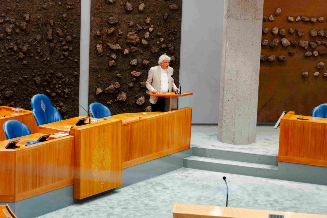PPA-parlementariër Pieters pleit voor aanpak democratisch tekort binnen het Koninkrijk (Picture by: 24ora.com)