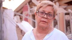 Reddingswerkers zoeken wanhopig naar overlevenden na aardbevingen Venezuela (Picture by: ichef.bbci.co.uk)