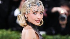Sabrina Carpenter krijgt straatverbod na stalker bij haar woning Sabrina Carpenter krijgt straatverbod na stalker bij haar woning (Picture by: ichef.bbci.co.uk)