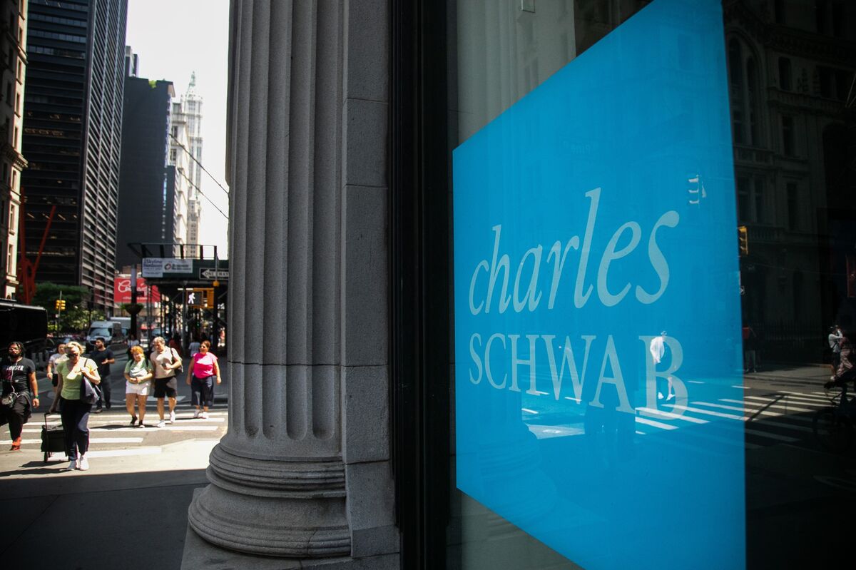 Schwab introduceert nieuwe margevereisten bij bela Schwab introduceert nieuwe margevereisten bij belastinggedreven beleggingsstrategieën (Picture by: assets.bwbx.io)