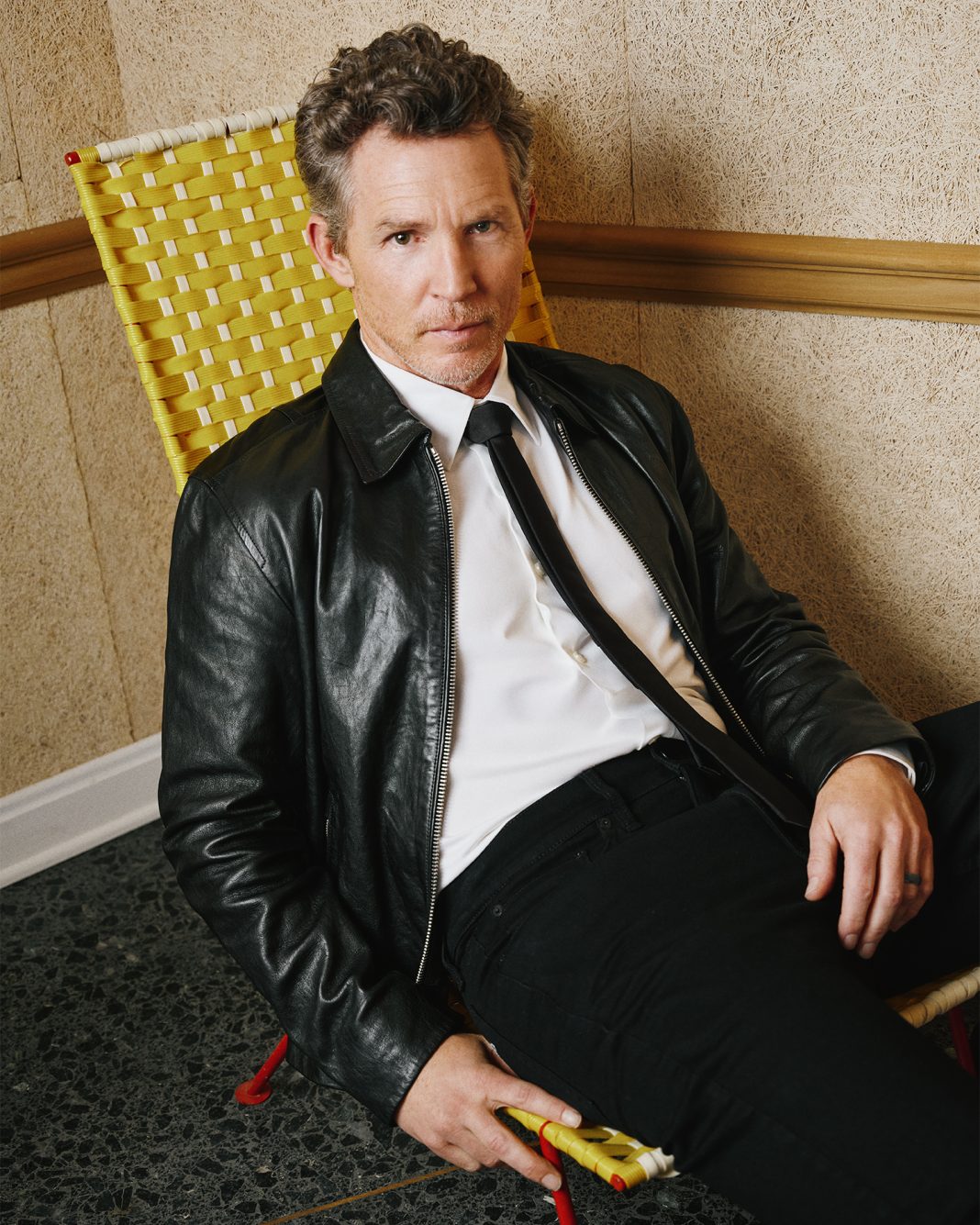 Shawn Hatosy over zijn rol in ‘The Pitt’ en zijn onverwachte status als sekssymbool Shawn Hatosy over zijn rol in 'The Pitt' en zijn onverwachte status als sekssymbool (Picture by: variety.com)