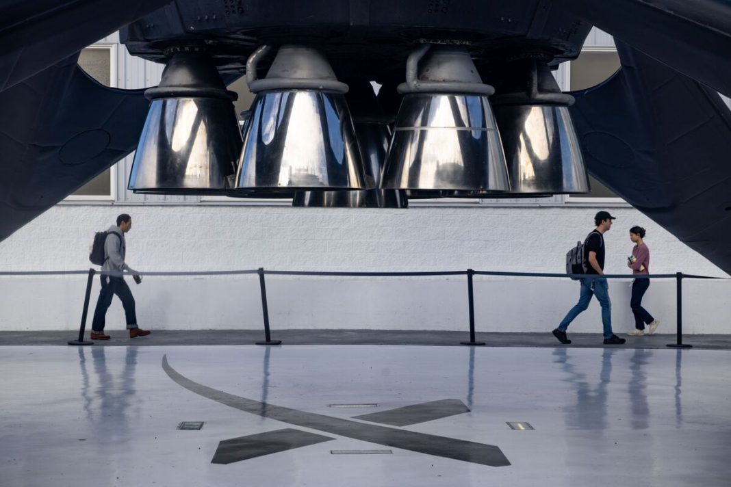 SpaceX-medewerkers bundelen krachten voor betere financiële deals vóór beursgang SpaceX-medewerkers bundelen krachten voor betere financiële deals vóór beursgang (Picture by: assets.bwbx.io)