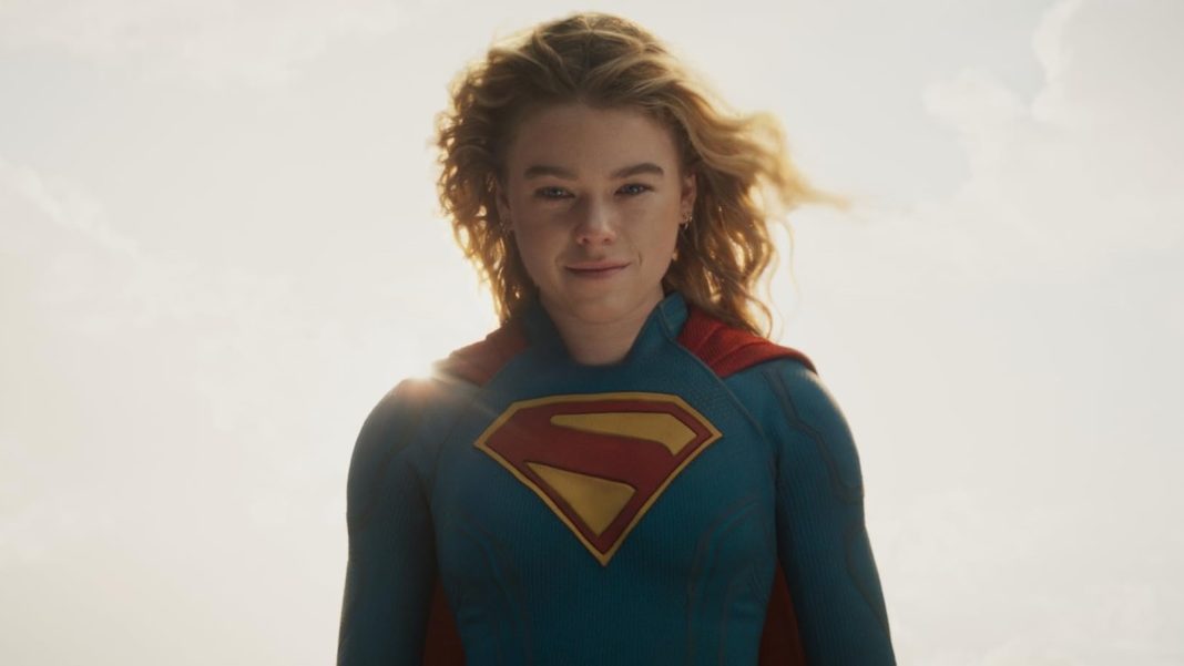 Supergirl draagt rok in nieuwe film: kostuum trouw aan stripversie Supergirl draagt rok in nieuwe film: kostuum trouw aan stripversie (Picture by: slashfilm.com)
