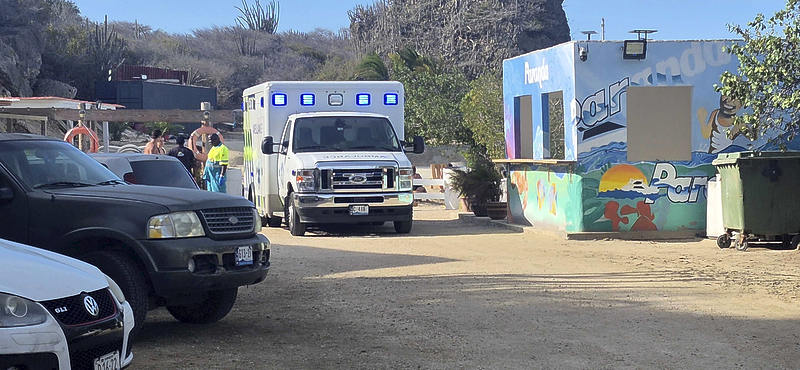Toerist raakt gewond aan hand op jacht in Fuikbaai (Picture by: extra.cw)