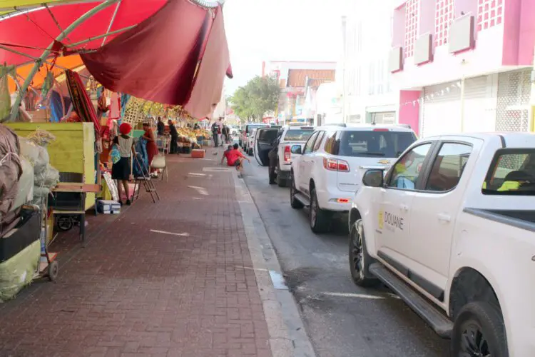 Twee Venezolaanse fruitboten verbannen van Curaçao na illegale handel (Picture by: paradisefm.cw)