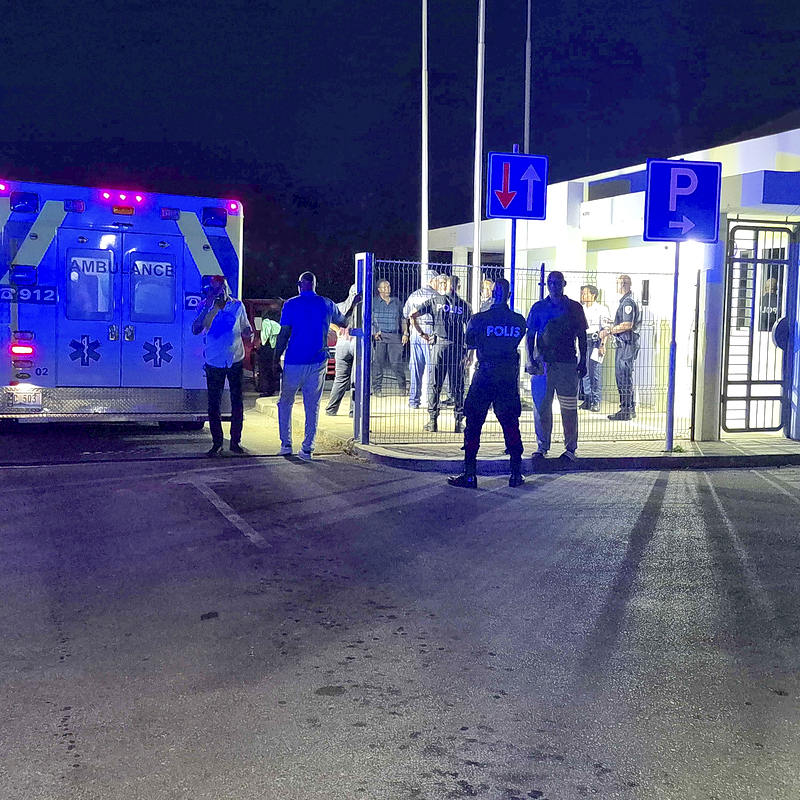 Vechtpartij bij JJIC leidt tot arrestatie en gewonde (Picture by: extra.cw)