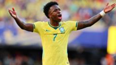 Vinicius Jr redt Brazilië met wereldgoal, maar zorgen blijven na gelijkspel tegen Marokko Vinicius Jr redt Brazilië met wereldgoal, maar zorgen blijven na gelijkspel tegen Marokko (Picture by: ichef.bbci.co.uk)