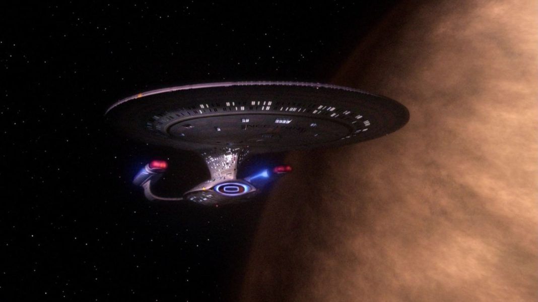 Wat is subruimtecommunicatie in Star Trek en hoe werkt het? (Picture by: slashfilm.com)