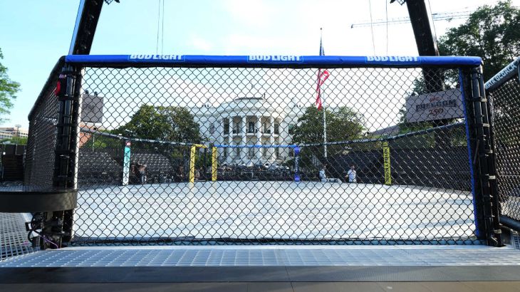 Wit Huis toont kooimatch-arena terwijl corruptiezaak dreigt Wit Huis toont kooimatch-arena terwijl corruptiezaak dreigt (Picture by: aljazeera.com)