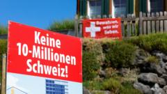 Zwitsers stemmen tegen bevolkingsplafond van 10 miljoen inwoners Zwitsers stemmen tegen bevolkingsplafond van 10 miljoen inwoners (Picture by: ichef.bbci.co.uk)