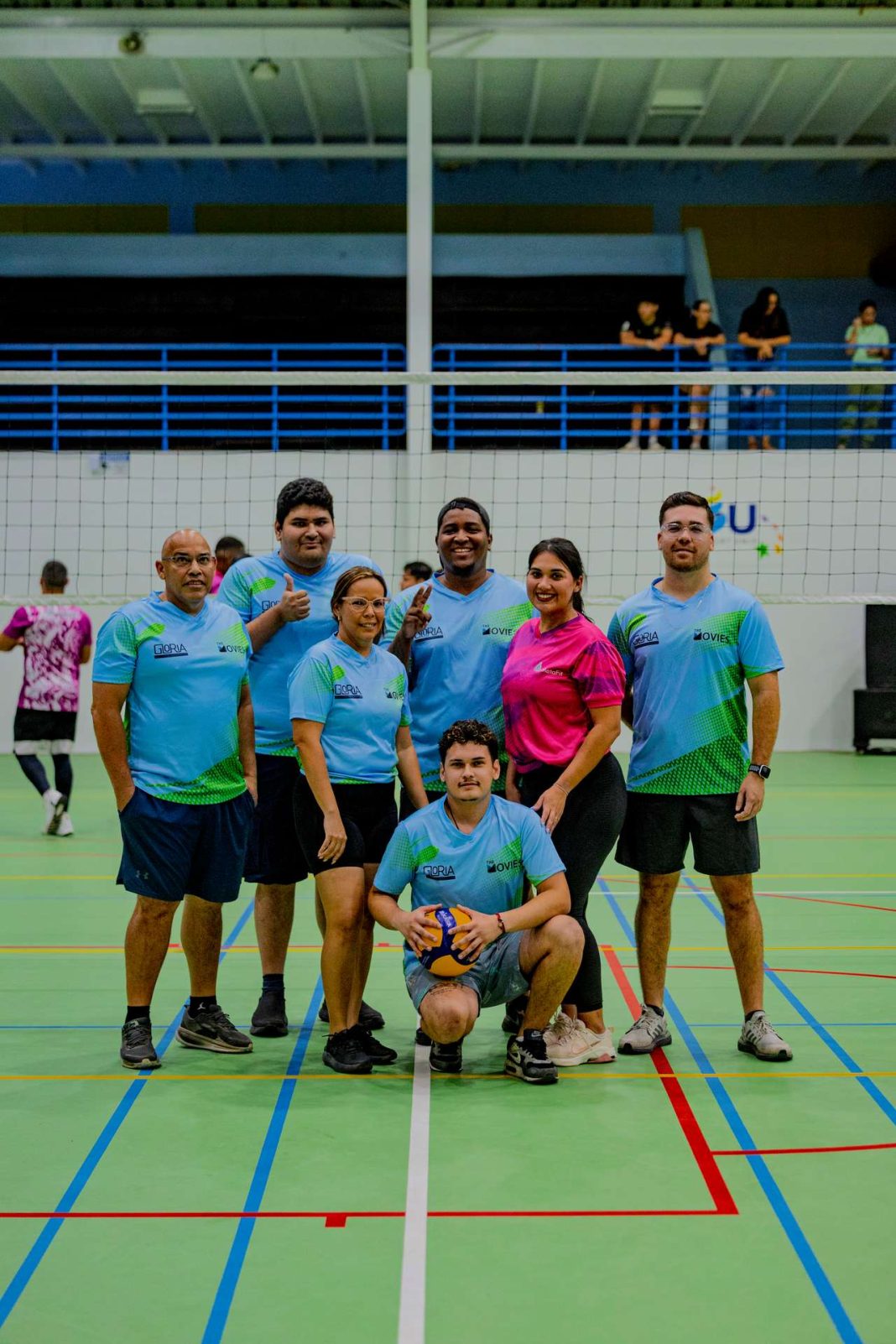 Acht teams nemen deel aan MetaFit-volleybaltoernooi (Picture by: 24ora.com)