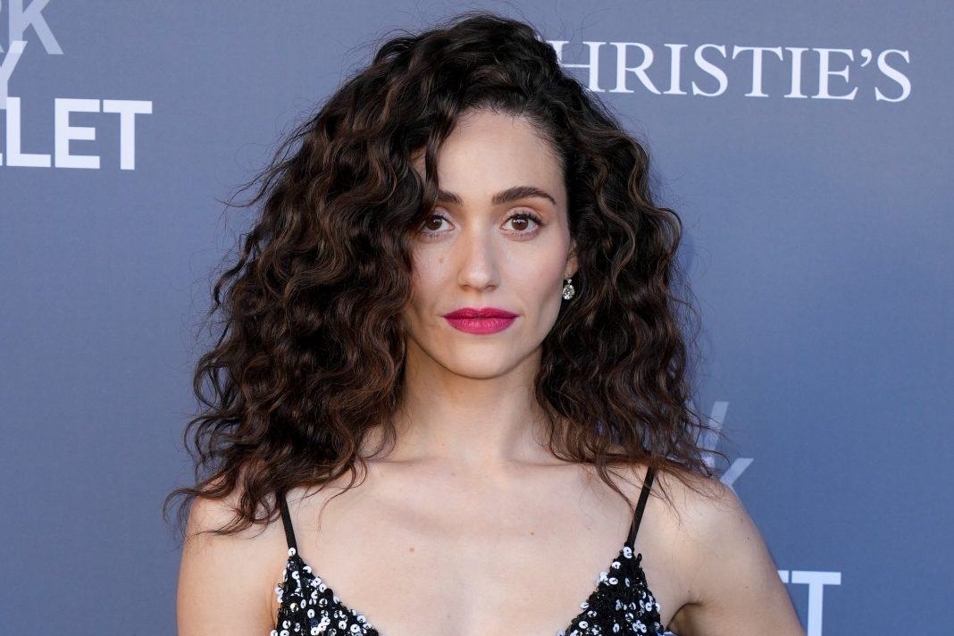 Actrice Emmy Rossum reageert op controversieel nieuw drama: 