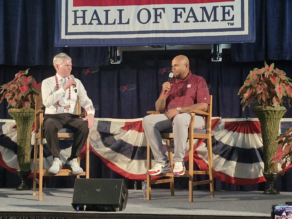 Andruw Jones geëerd met ceremonie in Hall of Fame (Picture by: extra.cw)