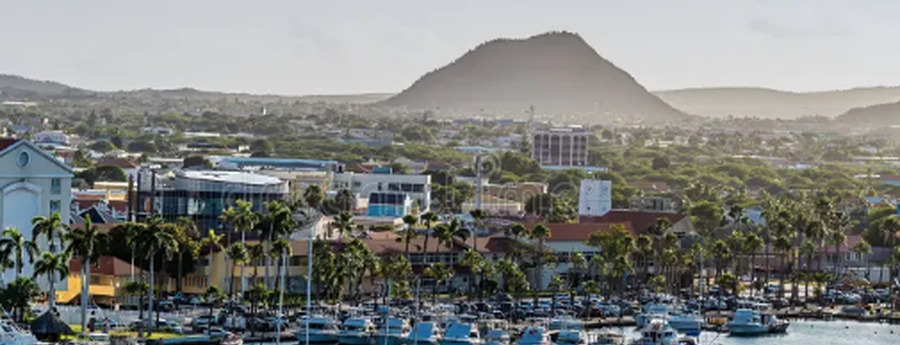 Aruba heropent ‘Waf Chiquito’ voor Venezolaanse fruitleveranciers Aruba heropent 'Waf Chiquito' voor Venezolaanse fruitleveranciers (Picture by: noticiacla.com)