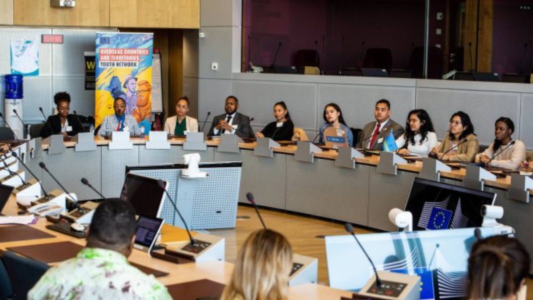 Arubaanse jongeren deelnemen aan EU-programma Arubaanse jongeren deelnemen aan EU-programma (Picture by: pubble.cloud)