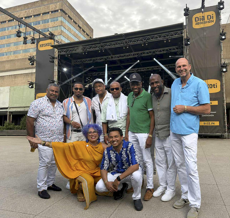 Banda La Clave schittert op Freedom Festival Keti Koti Eindhoven (Picture by: extra.cw)