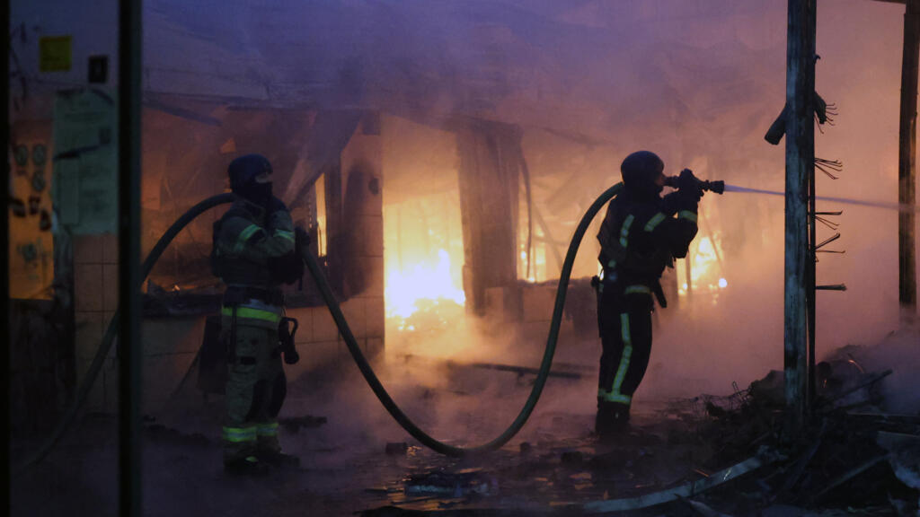 Brand in centrum Kyiv na explosie tijdens luchtalarm Brand in centrum Kyiv na explosie tijdens luchtalarm (Picture by: s.france24.com)