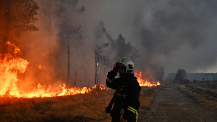 Branden blijven woeden rond Bordeaux, tienduizenden geëvacueerd (Picture by: aljazeera.com)