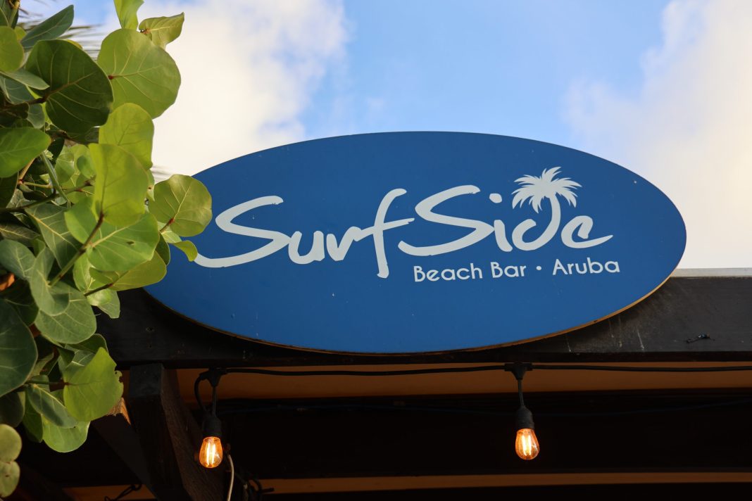 Corona Spot in Surfside Beach Bar: Nieuwe Sunset Hour (Picture by: 24ora.com)