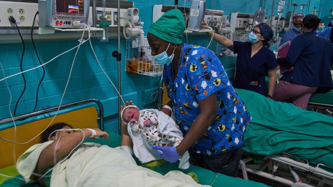 Cubaanse gezondheidszorg in crisis door Amerikaanse sancties (Picture by: aljazeera.com)