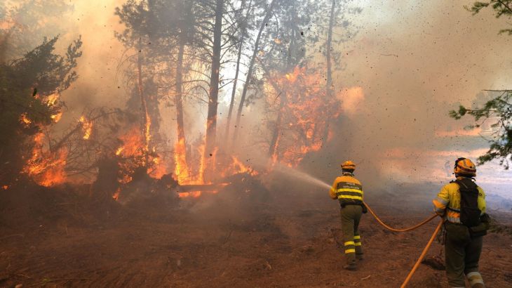 Devastatieve wildbranden slaan toe in Spanje; dodental stijgt (Picture by: aljazeera.com)