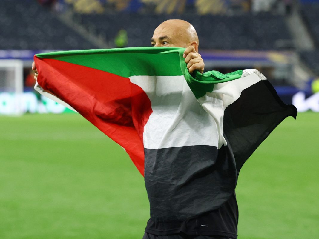 Egyptische bondscoach draagt WK-overwinning op aan Palestina na finale (Photo by: aljazeera.com)