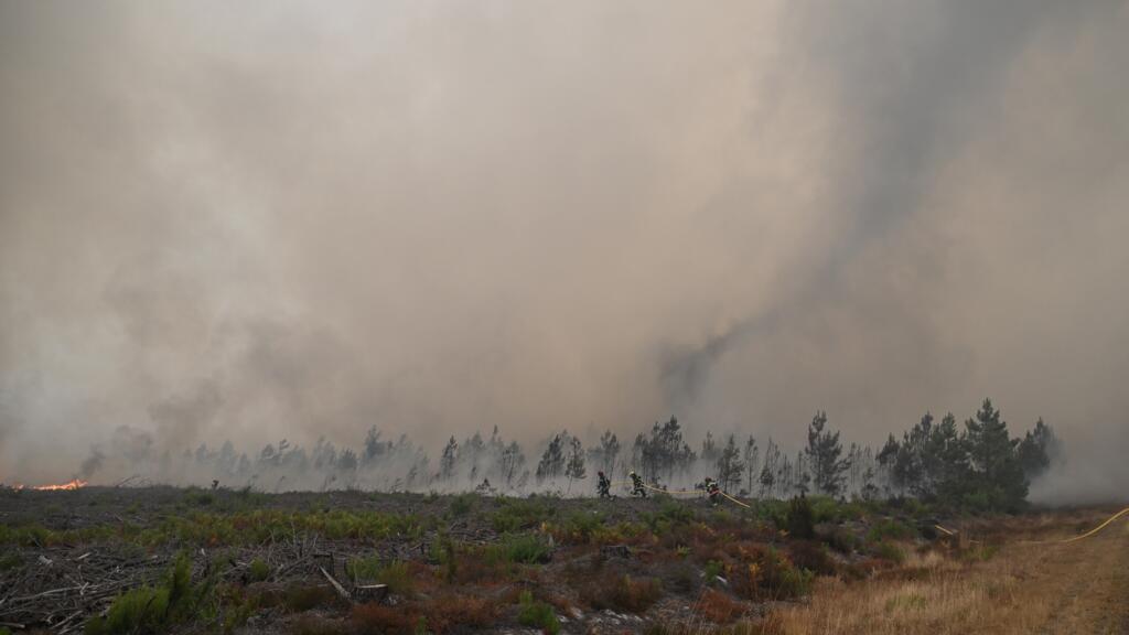 Extreme bosbranden in Frankrijk veroorzaken 'vuurwolken' (Picture by: s.france24.com)