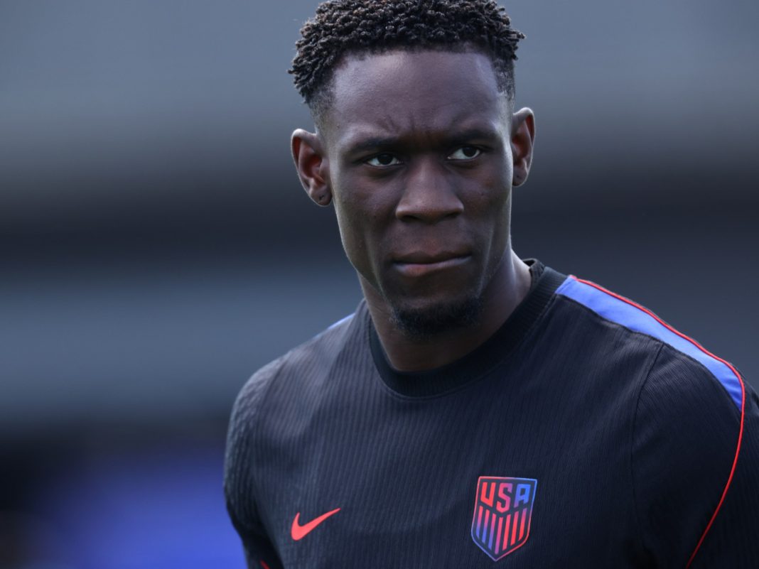 FIFA-schorsing Balogun na vermeende Trump-interventie wekt controverse in voetbalwereld (Photo by: aljazeera.com)