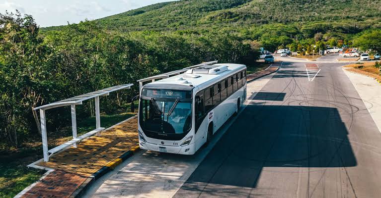 Gratis wifi in bussen van ABC op Curaçao (Picture by: nu.cw)