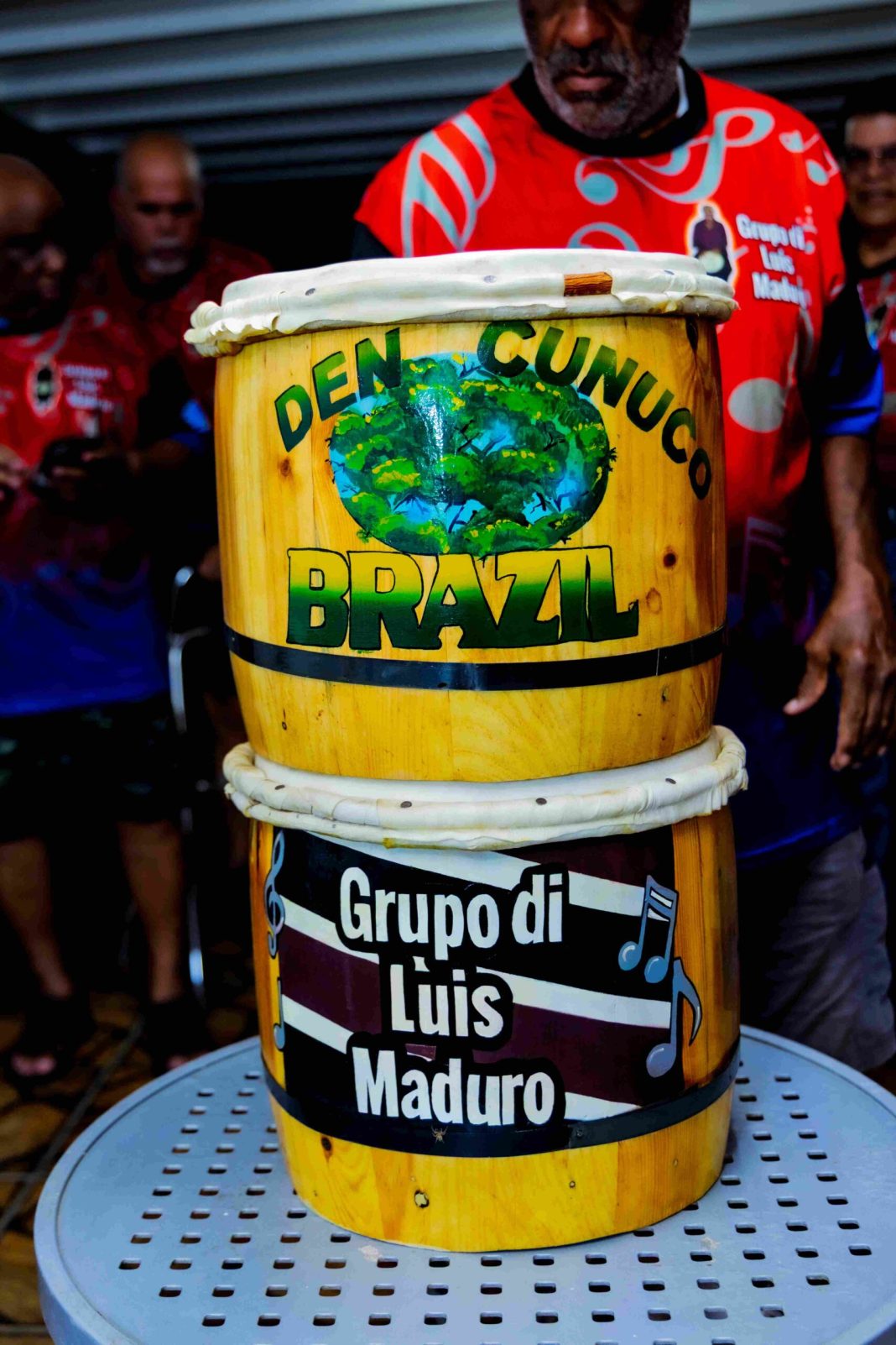 Grupo Luis Maduro presenteert uniform voor Dag van Brazilië (Picture by: 24ora.com)