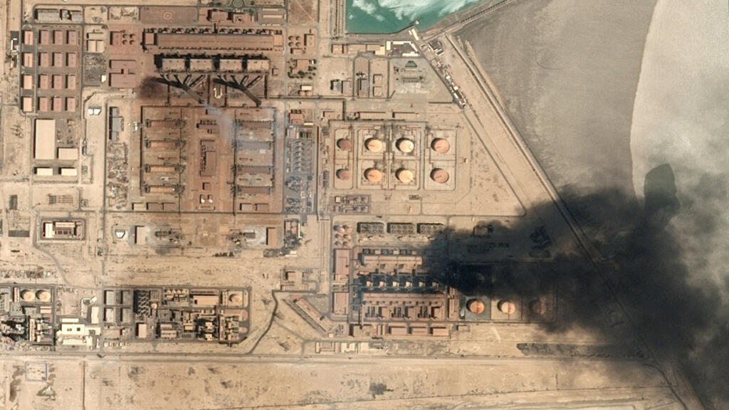 Iran valt Kuwits watervoorziening aan: Desalinitatiefen onder vuur Iran valt Kuwits watervoorziening aan: Desalinitatiefen onder vuur (Picture by: s.france24.com)