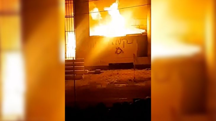 Israëliërs steken moskee in bezette Westelijke Judea in brand (Picture by: aljazeera.com)