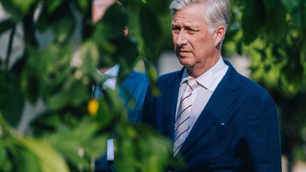 Koning Filip steunt Belgische voetbalploeg bij kwartfinale WK 2026 tegen Spanje (Photo by: telegraaf.nl)
