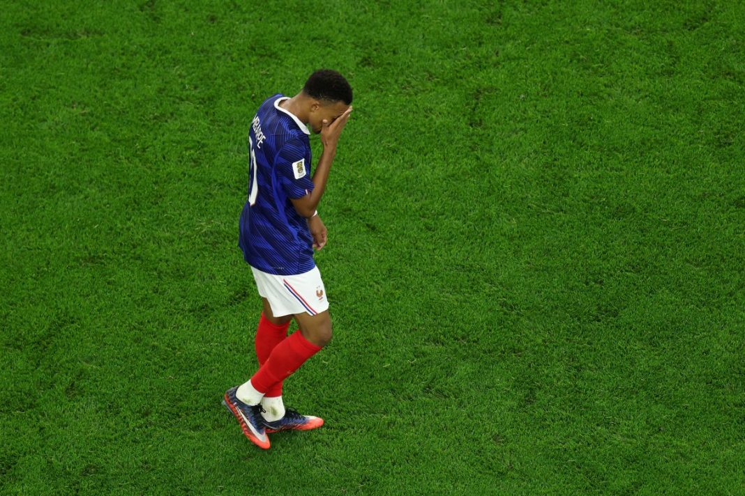 Mbappé schrijft open brief aan Franse fans na WK (Photo by: yimg.com)