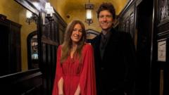 Taylor Swift bruiloft: Greg James onthult details Meerdere taarten en gestolen souvenirs: Greg James vertelt over Taylor Swift's bruiloft (Picture by: ichef.bbci.co.uk)