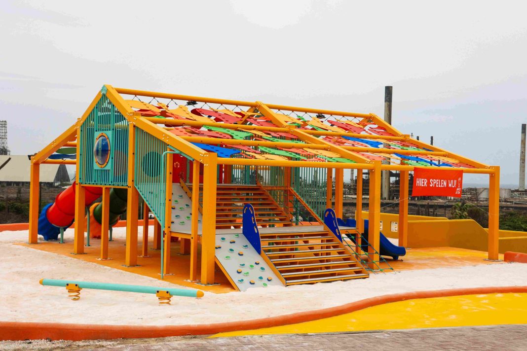 Nieuw speelterrein geopend voor kinderen in San Nicolas (Picture by: 24ora.com)