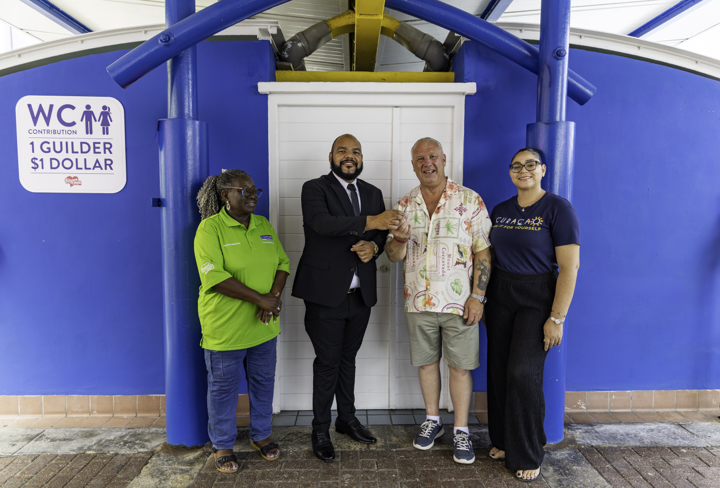 Openbaar toilet ferryterminal Punda Willemstad weer open (Picture by: extra.cw)
