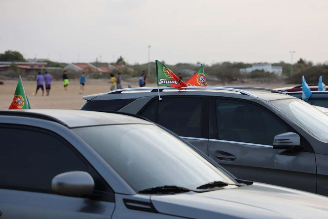Portugal-supporters vertrouwen op kwalificatie in duel met Kroatië (Picture by: 24ora.com)