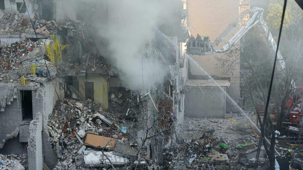 Rusland voert zwaarste aanval ooit uit op Kyiv: zeker 13 doden Rusland voert zwaarste aanval ooit uit op Kyiv: zeker 13 doden (Picture by: s.france24.com)