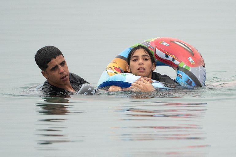 Spaanse troepen ingezet in Ceuta na migrantenstroom (Picture by: aljazeera.com)