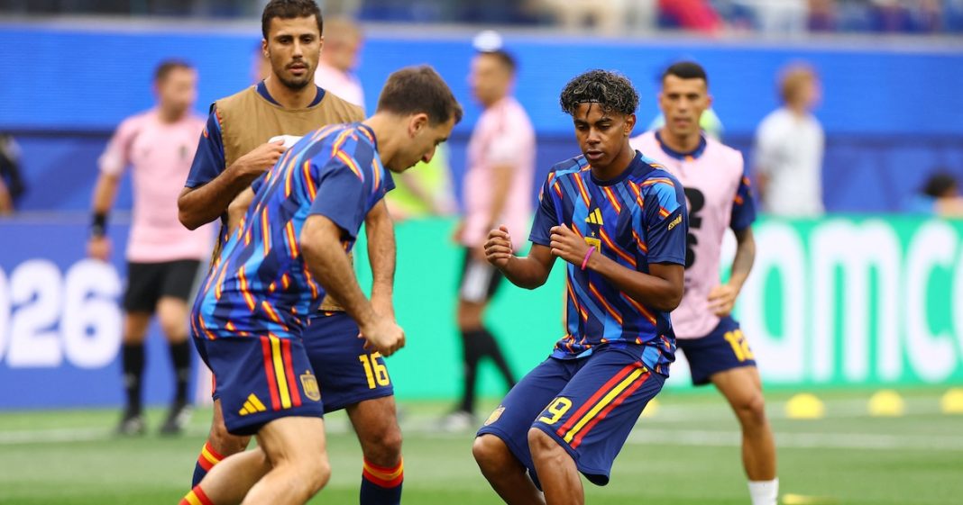 Spanje en Oostenrijk treffen elkaar in zestiende finale op het WK voetbal (Photo by: ad.nl)
