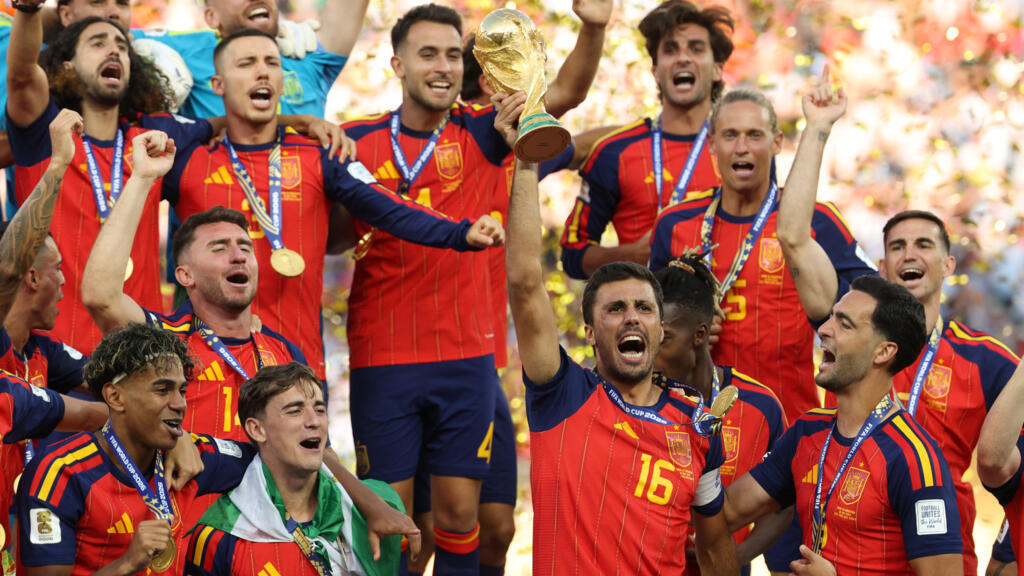 Spanje verslaat Argentinië en wint de WK voor de t Spanje verslaat Argentinië en wint de WK voor de tweede keer (Picture by: s.france24.com)