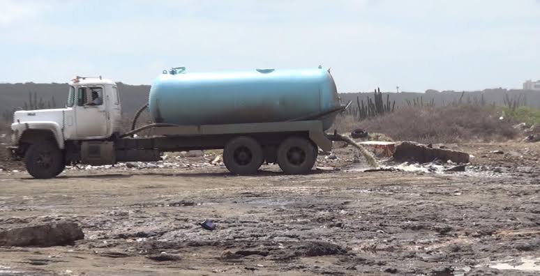 Statenlid Carolina beklaagt zich over illegale afvalwaterlozingen (Picture by: paradisefm.cw)