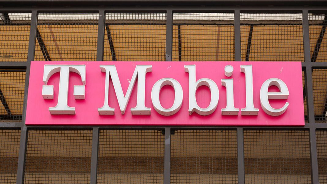 T-Mobile biedt aantrekkelijke aanbiedingen voor thuisinternet met cash-back en gratis streaming (Picture by: variety.com)