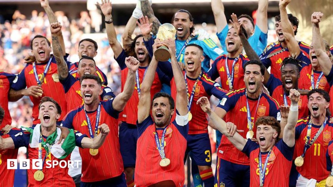 UEFA dreigt met boycot bij FIFA-verkopen (Photo by: co.uk)