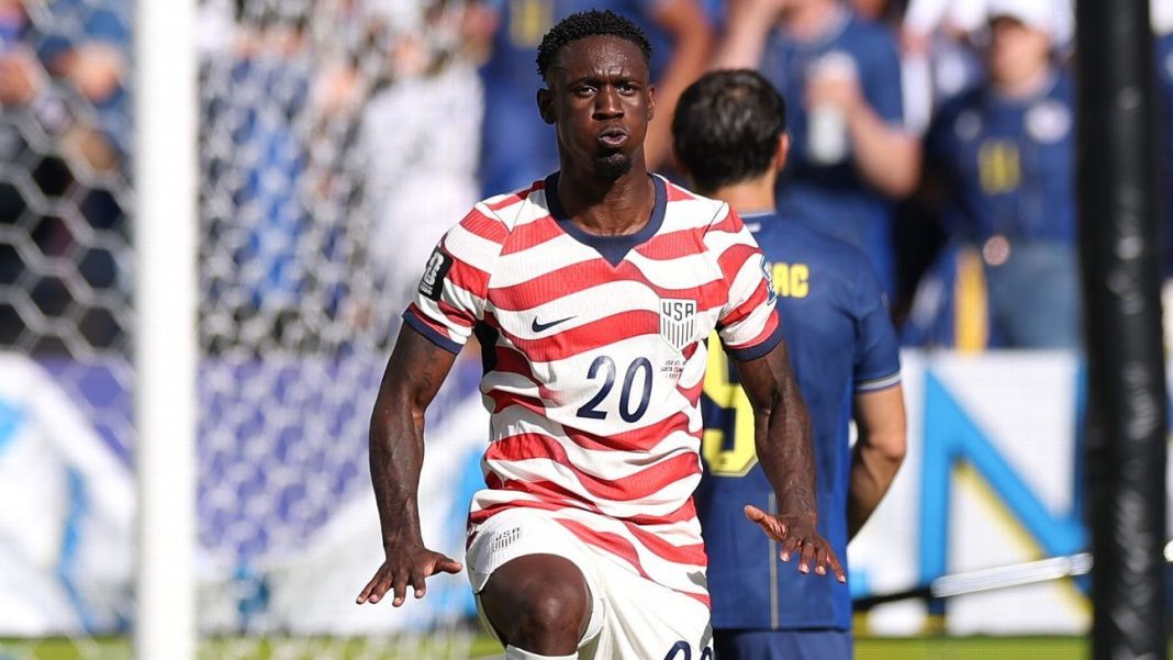 USMNT boekt overwinning op WK; viering Balogun krijgt bijval van LeBron James (Photo by: espncdn.com)