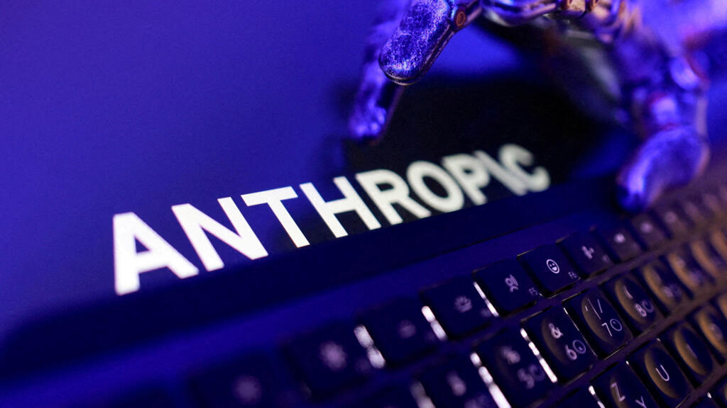 VS heft exportbeperkingen op krachtige AI-modellen van Anthropic op VS heft exportbeperkingen op krachtige AI-modellen van Anthropic op (Picture by: s.france24.com)