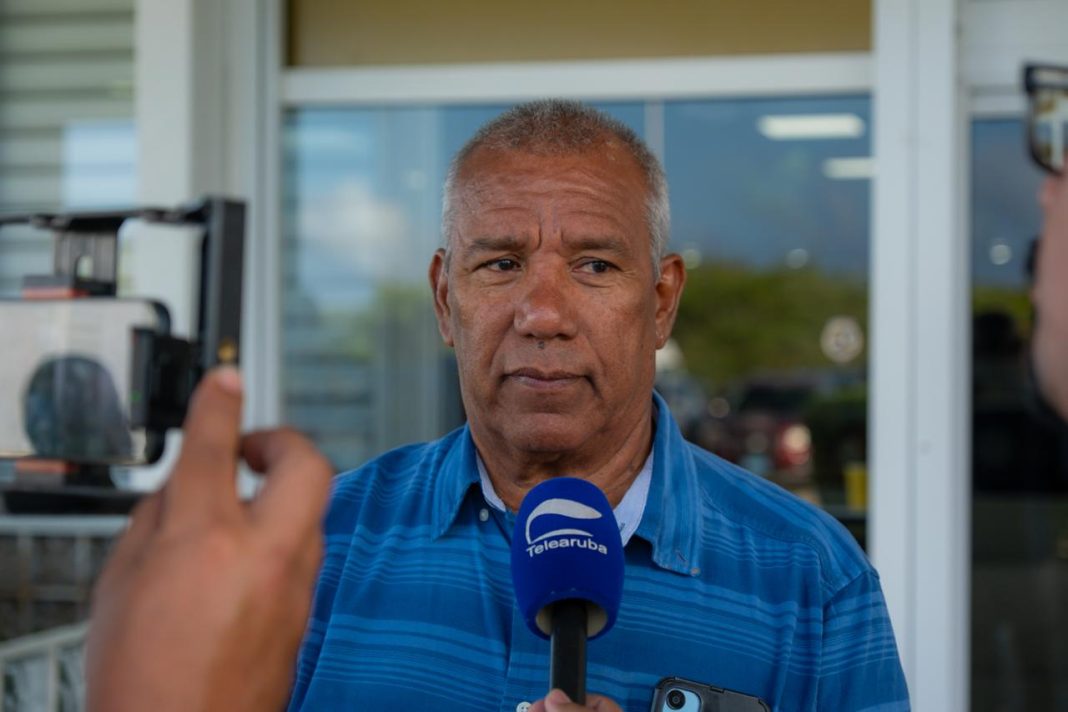 Ruben Croes bereidt medisch team voor voor volgende fase humanitaire hulp aan Venezuela Ruben Croes bereidt medisch team voor voor volgende fase humanitaire hulp aan Venezuela