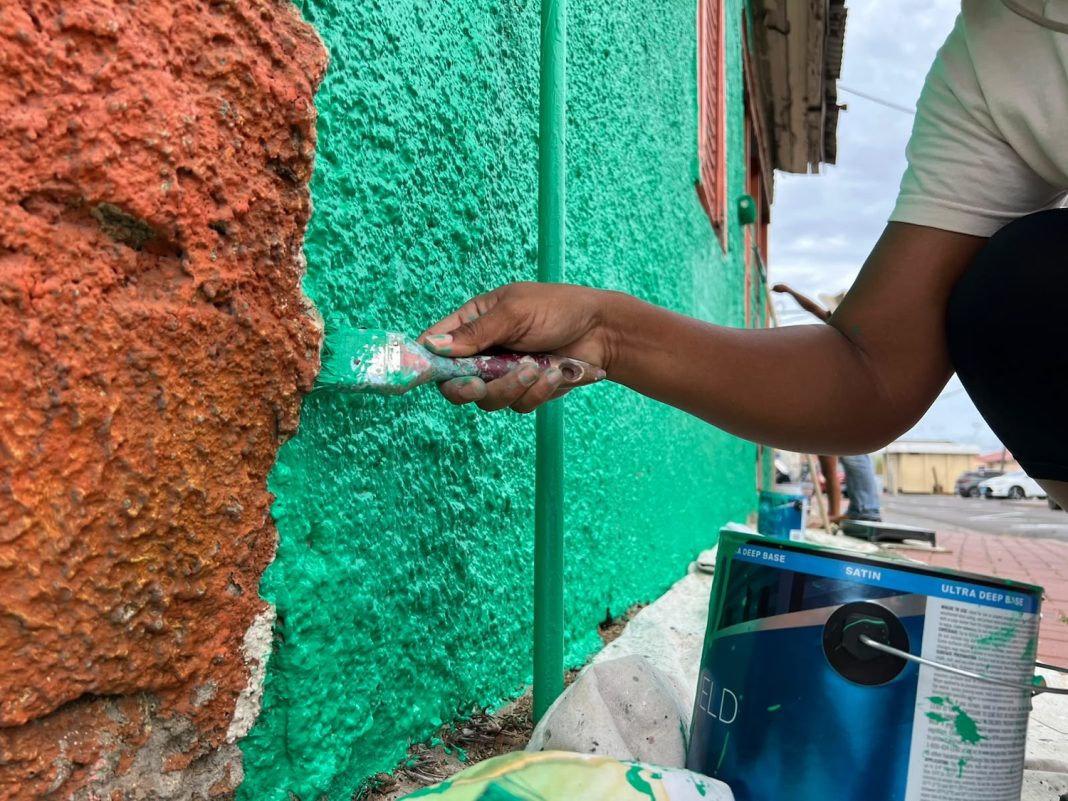 Boluntarionan, residente y Gobierno ta uni pa sigui transforma San
Nicolas Boluntarionan, residente y Gobierno ta uni pa sigui transforma San
Nicolas