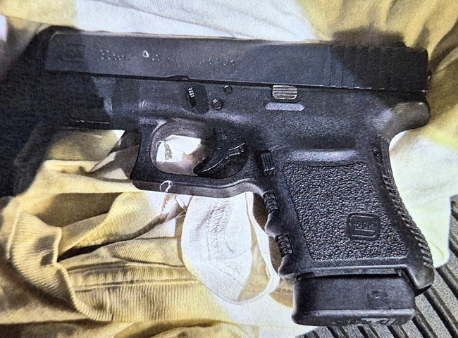 Vijf mannen aangehouden bij politieoperatie in Dutch Quarter Sint Maarten (Picture by: 721news.com)
